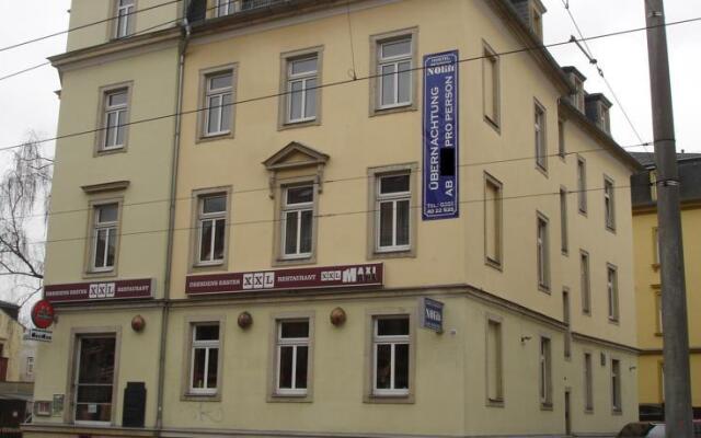 Отель Hostel & Pension NOlift Германия, Дрезден - отзывы, цены и фото номеров - забронировать отель Hostel & Pension NOlift онлайн вид на фасад