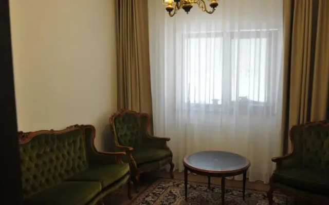 Casa cu Pomi