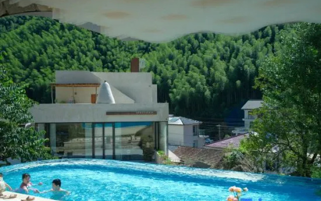 Anji Qingshi Shang · Cave Hot Spring Homestay