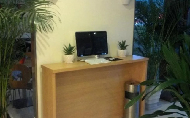 ibis Beijing Dacheng Road