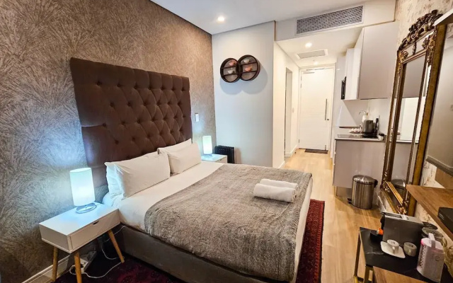 Illovo Central Apartments