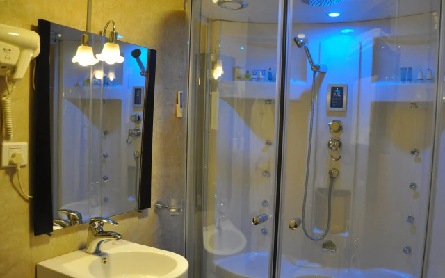 Moon Hotel