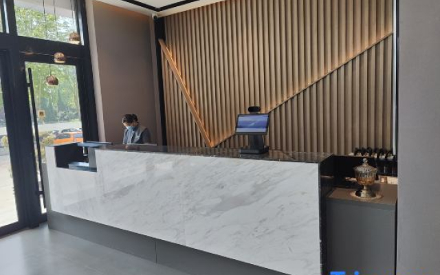 Homeinn Selected Hotel (Dezhou Kangbo Avenue Municipal Government)
