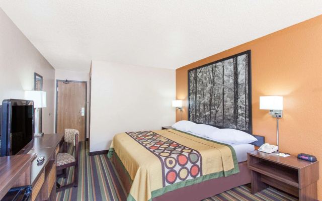 Super 8 by Wyndham Norton VA