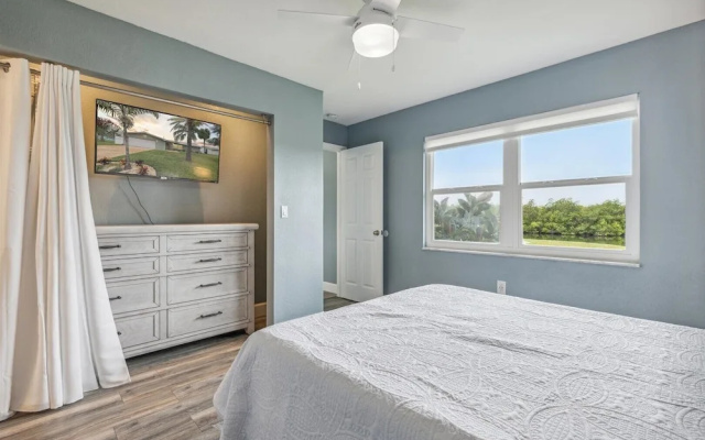 106 La Riviere Rd