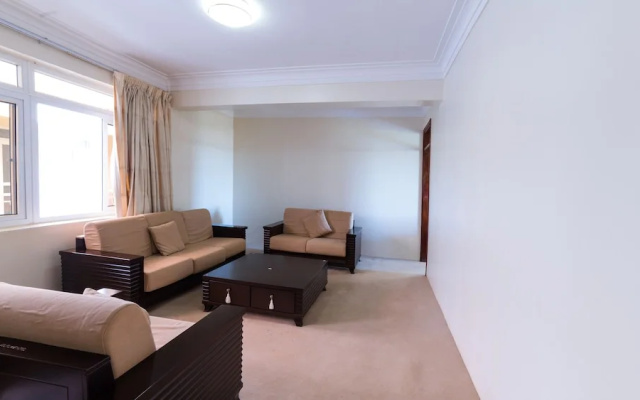Golf Lane Hotel