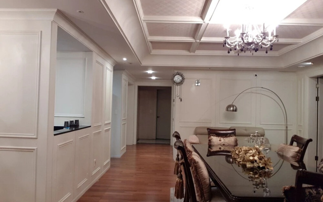 Binis House