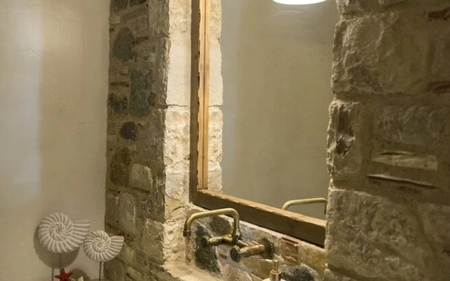 Chaihoutes stone villa into Olive farm in Zia