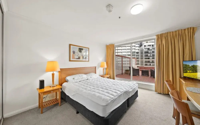 Central ACT Studio With Indoor Pool and Gym
