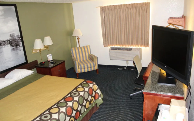 Super 8 Newport News/Jefferson Ave.