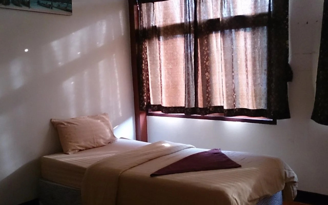 Queen Suriya's Hostel
