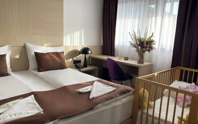 Hotel Boss