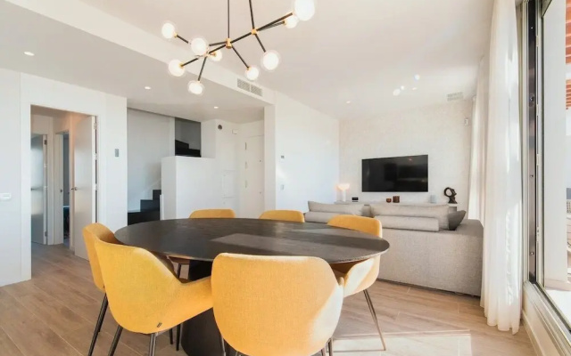 Lm3.52b- Spacious Duplex Penthouse With Panoramic