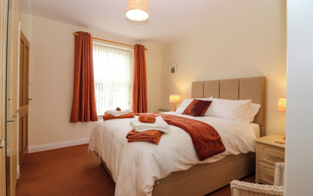 Dromore Cottage