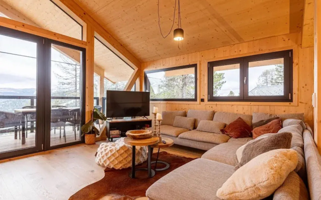Beautiful Chalet With Sauna and hot tub