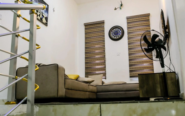 Stunning 3 Bedroom Apartments,Lekki Phase 2 & Hotels in Awoyaya