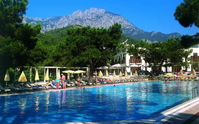 Perre Art Hotel Resort & Spa
