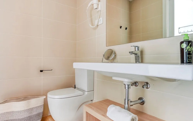 Limehome Barcelona Carrer de Besalú 82