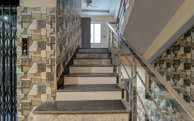 Raj Palace Guest House