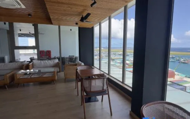 Luxury 3 BHK with Pool & Gym10 minutes from Airport