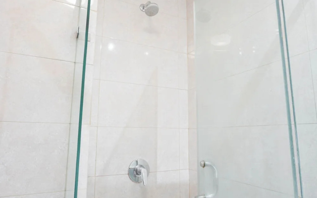 Stunning 2Br Apartment at the Mansion Kemayoran Near Jiexpo