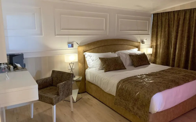 Hotel Alexander