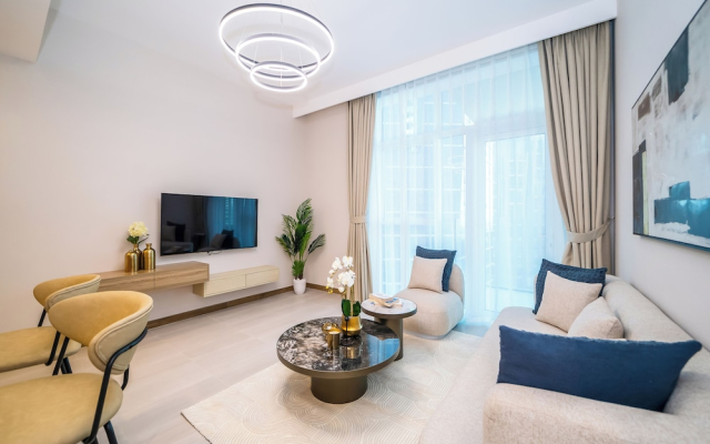 Luxury 1BR in Business Bay