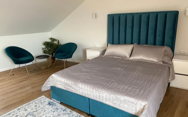 Villa de Blue 2