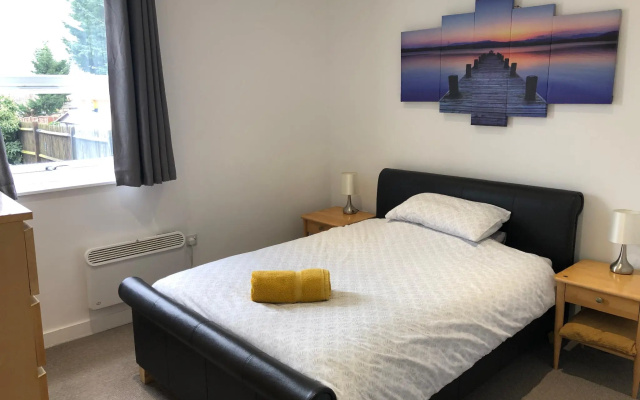 La Fontaine Court Apartments by Aldershot Short Stays