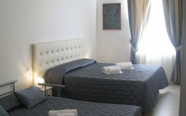 Hotel Enza