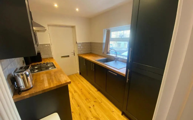 Spacious and bright 1 - bedroom rental unit