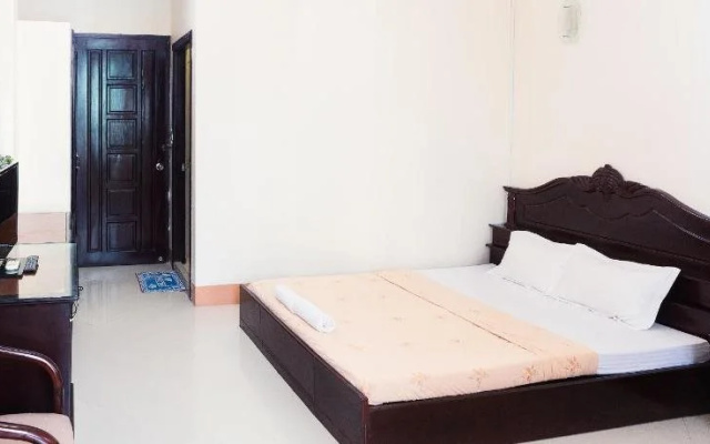 Long Chau Hotel