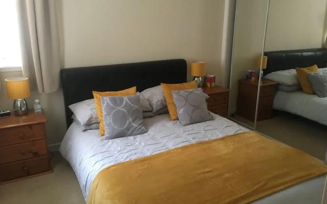 Perfectly Located 2-bed Apartment in Inverness