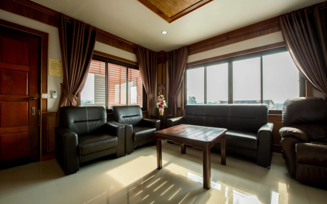 Thatphanom View Hotel