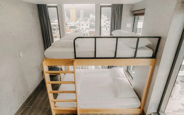SNite Hotel & Dorm-Danang Dragon Bridge