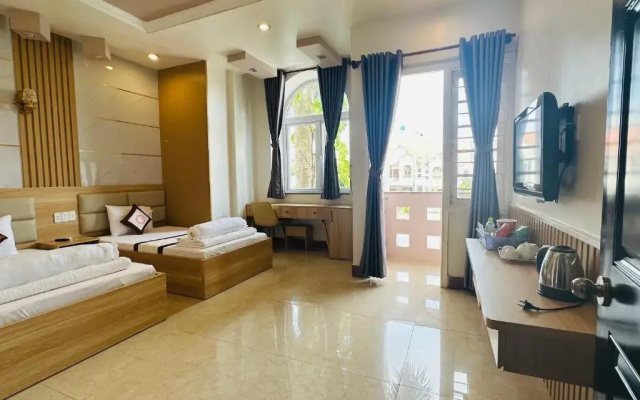 Phuc Hung Hotel 1