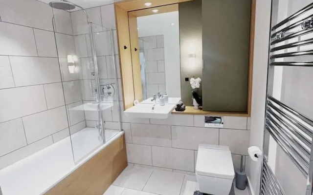 Newham - Apartment - Sleeps 2 - Great Location