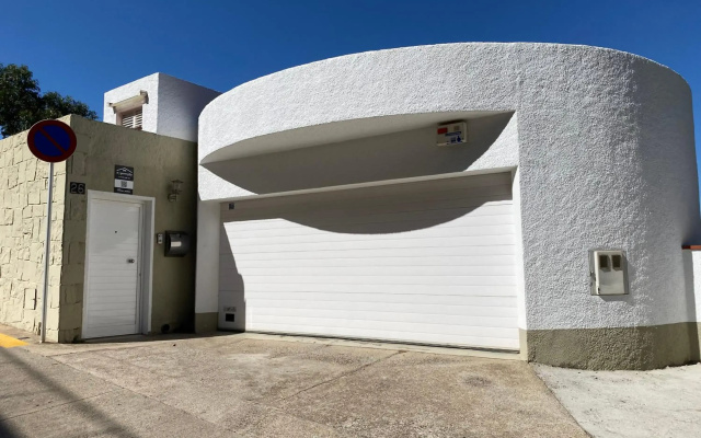 Agi Poncela Complex