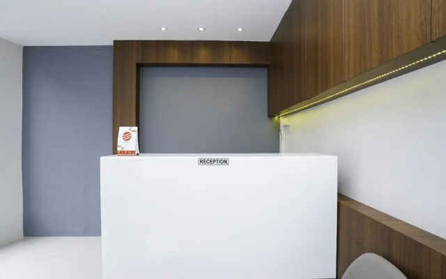 F7 Residence by OYO Rooms
