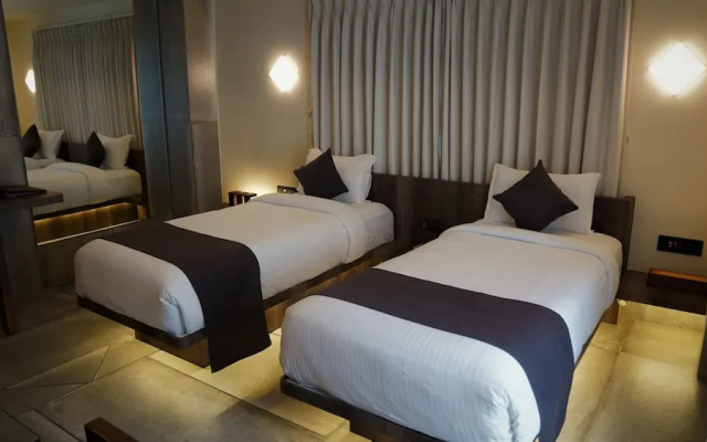 Deglance Hotel