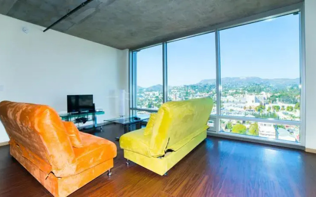 Hollywood DiCaprio Apartment