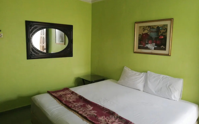 Oriental Riverside Guesthouse