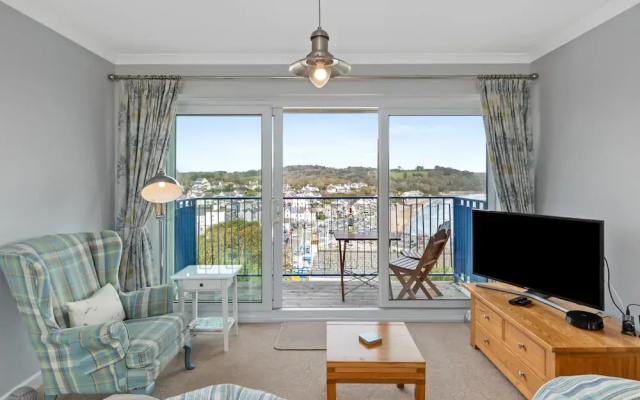 Brynawelon - Wonderful Sea and Harbour Views