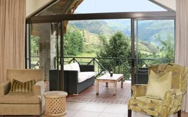 Champagne Castle Hotel