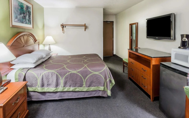 Super 8 Merrillville/Gary Area