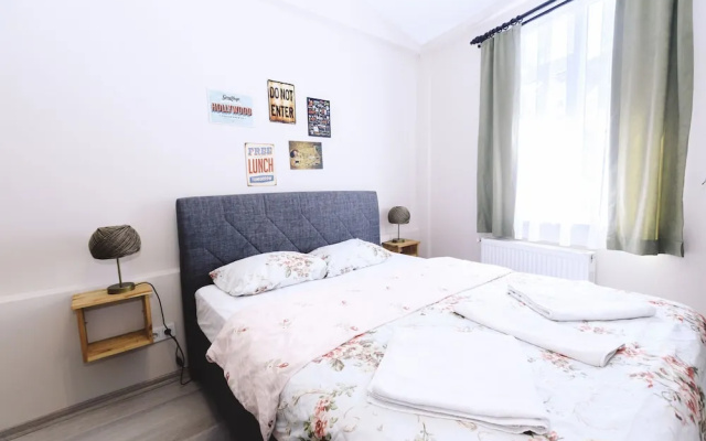 Fully Equipped Room at taksim