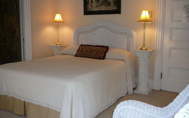 Julietta House