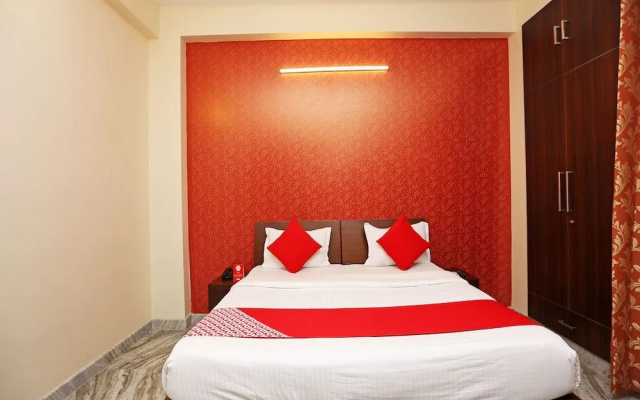 OYO 22094 Hi Star Rooms