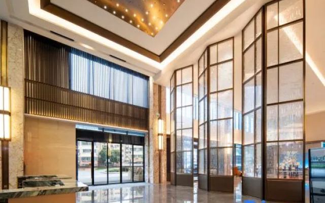 Rezen Hotel