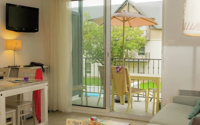 Modern apartment near the Relais Thalasso Thermes spa